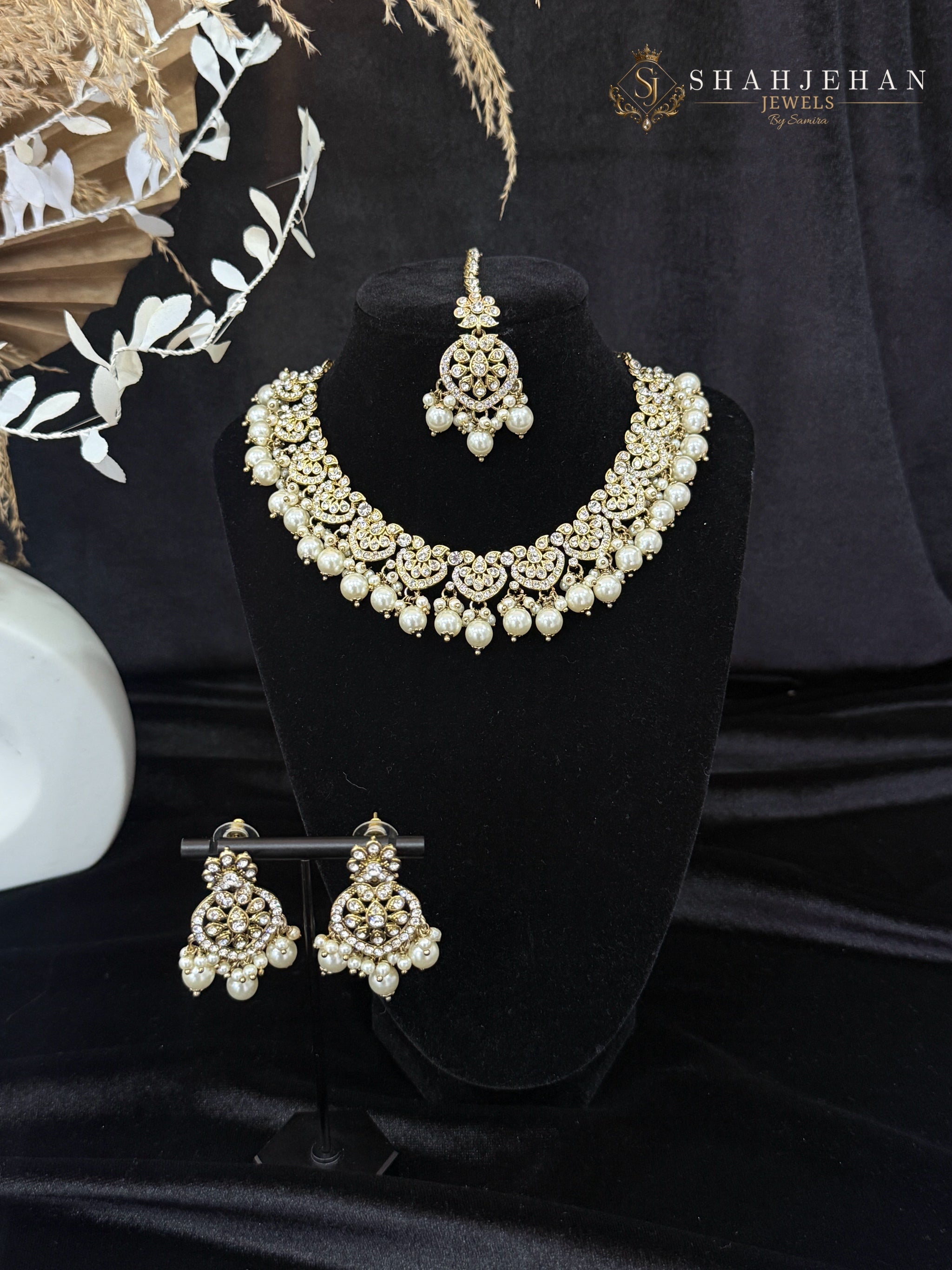 Noorika Pearl Bridal Set – Necklace, Tikka & Earrings