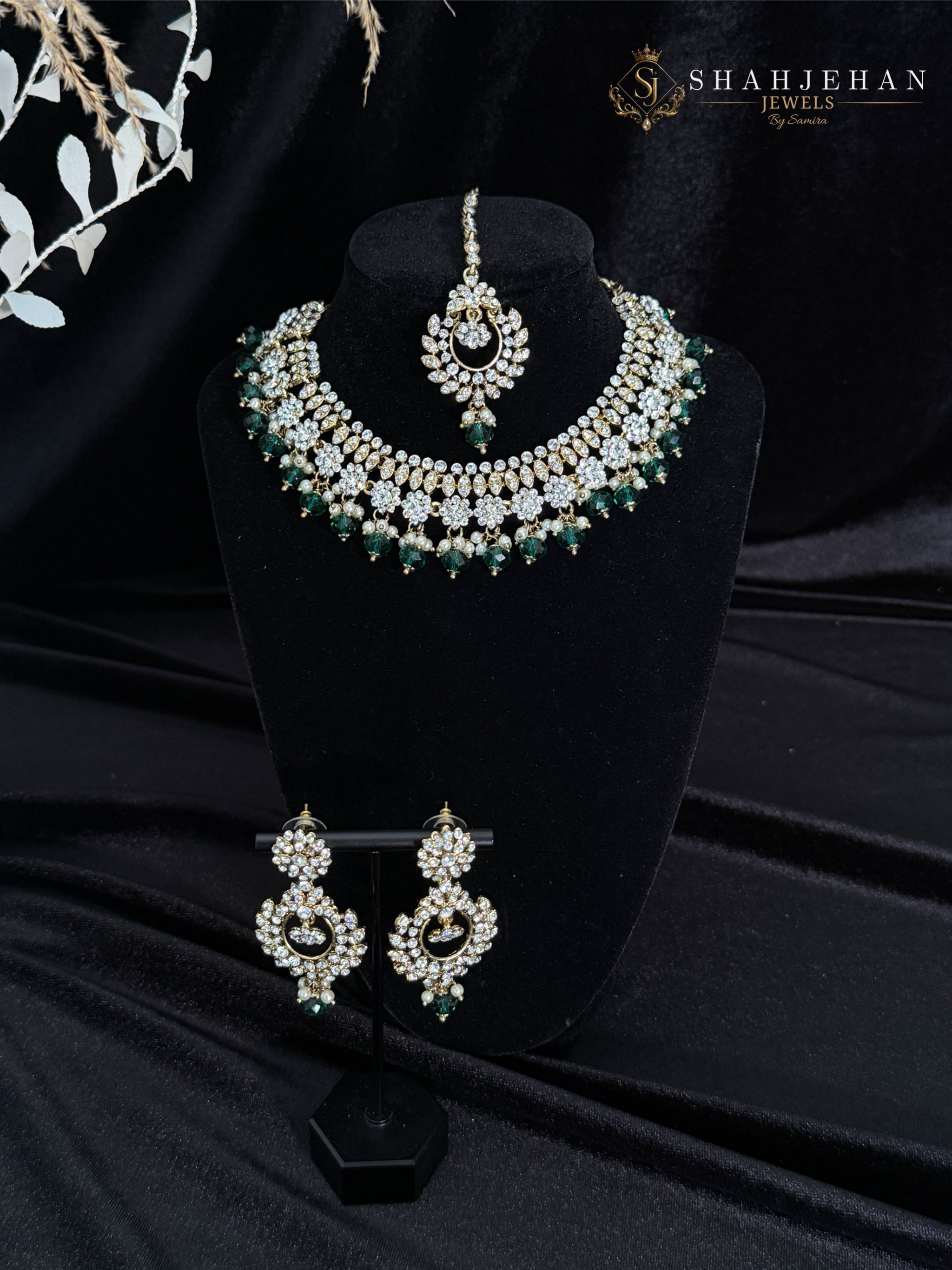 Dilafruz – The Emerald Radiance Set