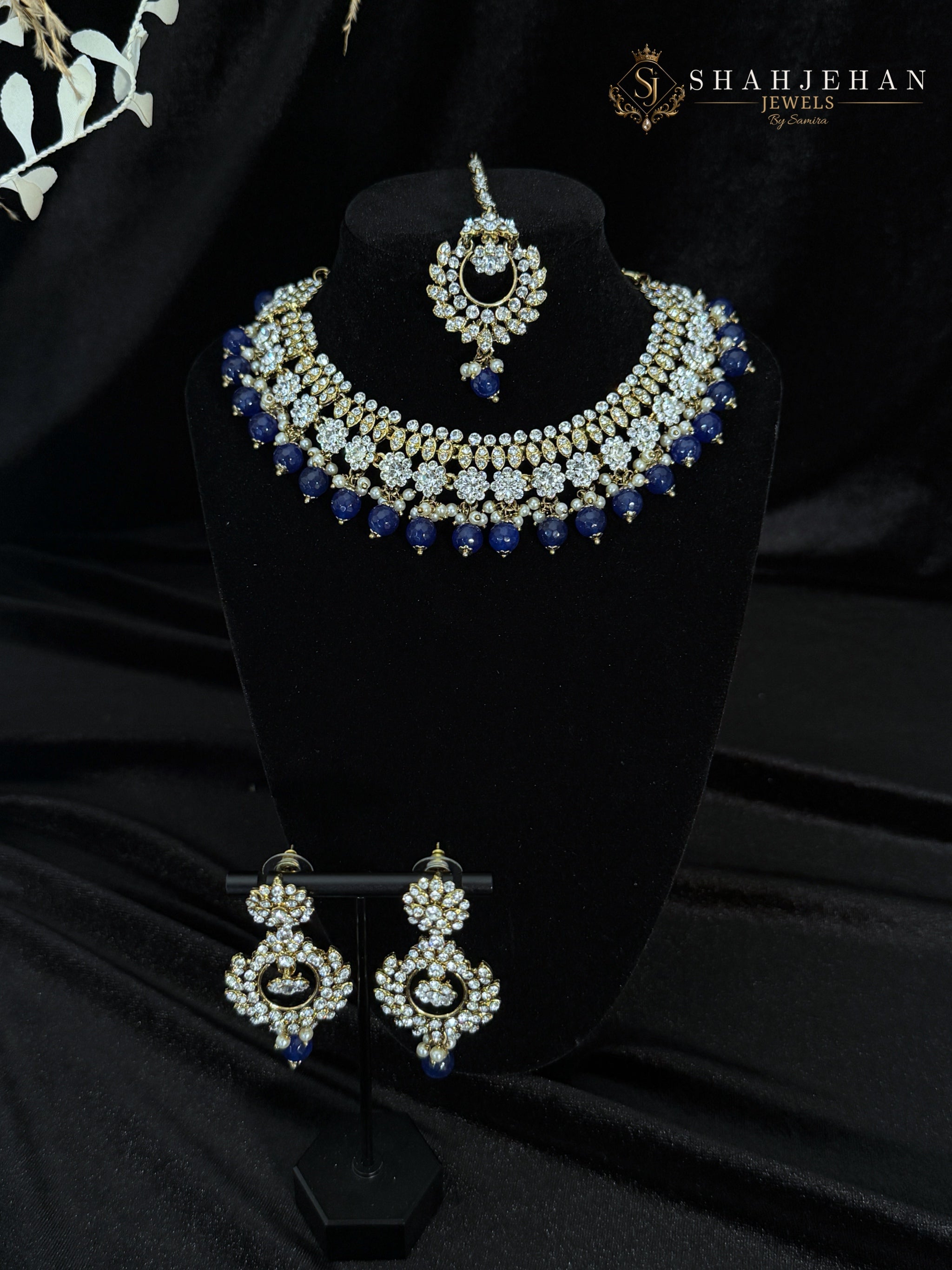 Lajvard – The Royal Sapphire Set