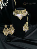 Zareen – The Golden Grace Choker Set