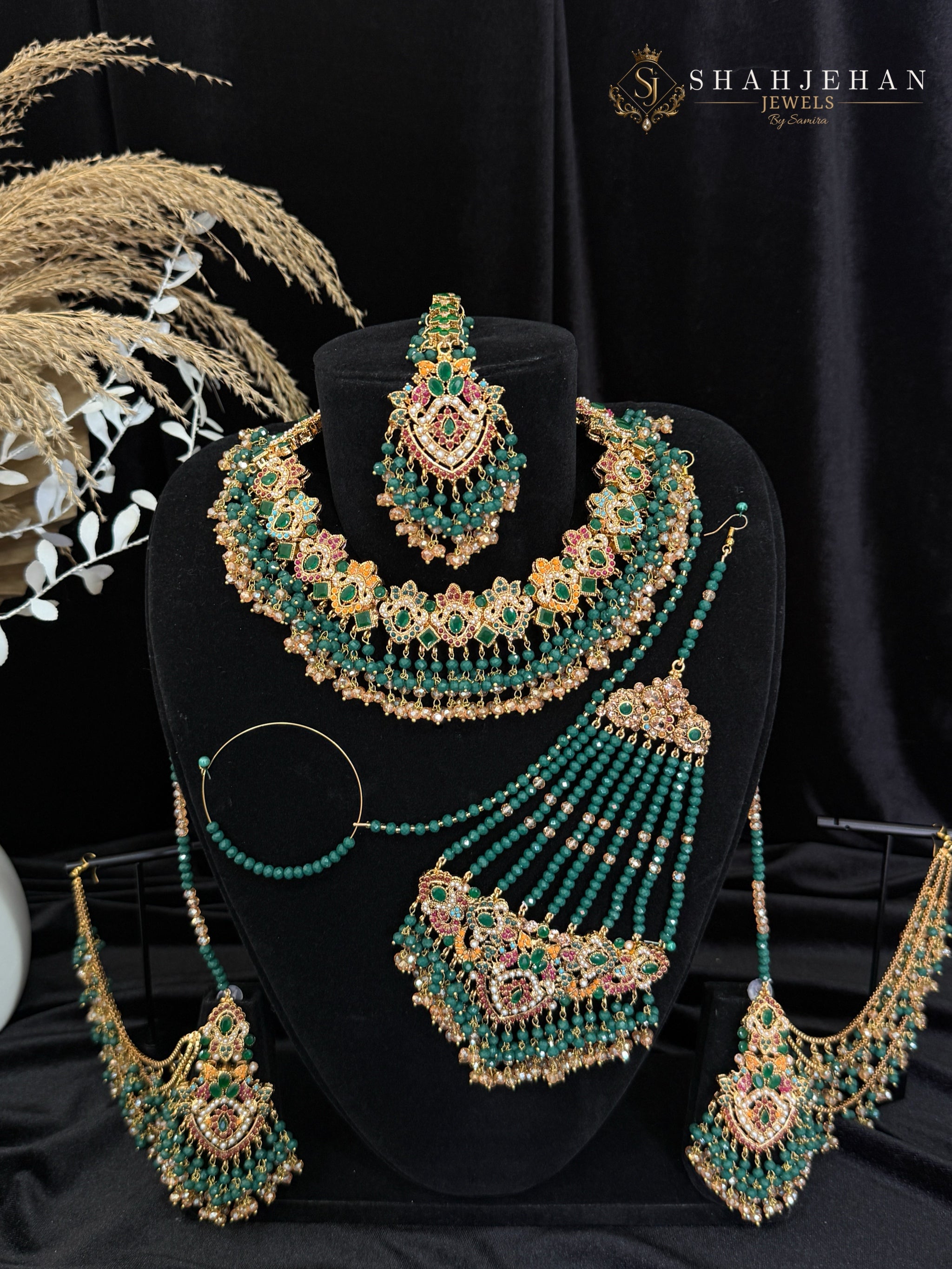 Sahar Gulnar Begum – The Emerald Royal Set